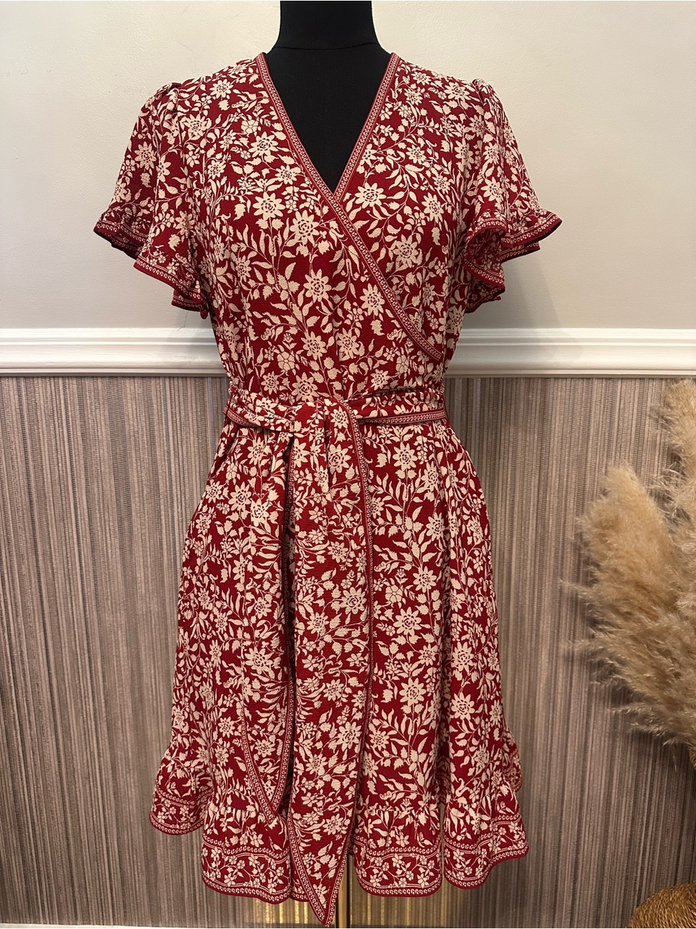 Max Studio Red Floral Faux Wrap Dress M Flutter Sleeve Boho